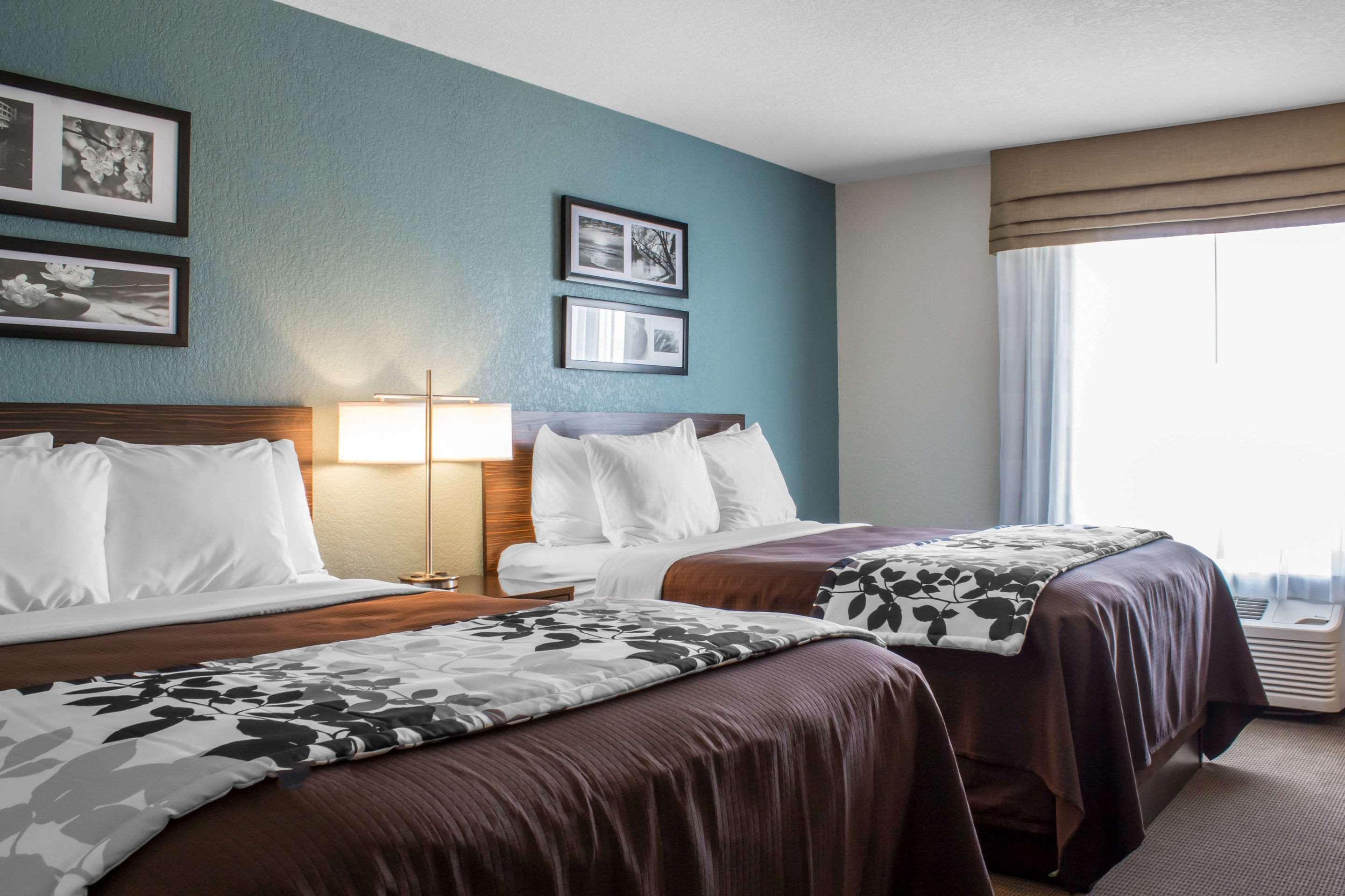 Sleep Inn & Suites Fort Dodge Exterior photo